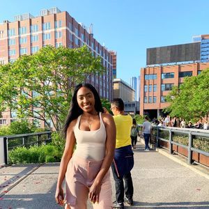 Meet your Posher, Danielle